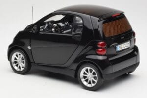 Smart Fortwo Coupe W451 Deep Schwarz Minichamps 1:18 Q0022563V001C02Q00 Metall — Bild 7 von 8