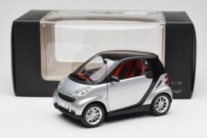 Smart Fortwo Coupe W451 Silber & Schwarz Minichamps 1:18 Q0022528V001C75Q00 Metall — Bild 8 von 8