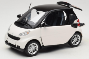 Smart Fortwo 451 Coupe Weiß Schwarz Minichamps 1:18 150036302 Metall — Bild 2 von 8