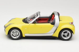 Smart Roadster 452 Gelb Bburago 1:18 34099-M2 Metall — Bild 4 von 8