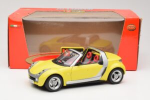 Smart Roadster 452 Gelb Bburago 1:18 34099-M2 Metall — Bild 8 von 8