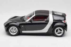 Smart Roadster Dunkelblau Bburago 1:18 34917 Metall — Bild 4 von 8