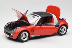 Smart Roadster Rot Bburago 1:18 34099 Metall — Bild 2 von 8
