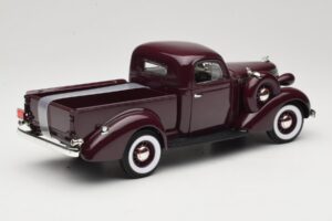 Studebaker Coupe Express Pickup Braun American Mint 1:18 92458-R1 Metall — Bild 3 von 8