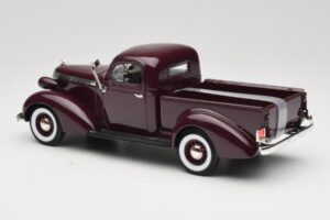 Studebaker Coupe Express Pickup Braun American Mint 1:18 92458-R1 Metall — Bild 7 von 8