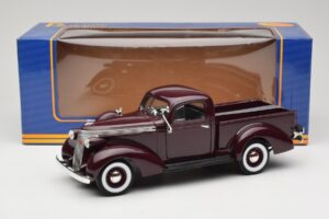Studebaker Coupe Express Pickup Braun American Mint 1:18 92458-R1 Metall — Bild 8 von 8