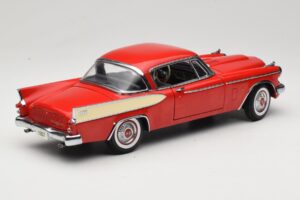 Studebaker Golden Hawk Apache Red Motor City 1:18 80009 Metall — Bild 3 von 8
