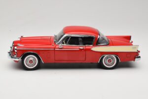 Studebaker Golden Hawk Apache Red Motor City 1:18 80009 Metall — Bild 4 von 8