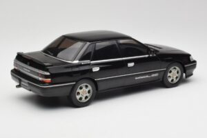 Subaru Legacy RS Schwarz IXO 1:18 18CMC131A Metall — Bild 2 von 6