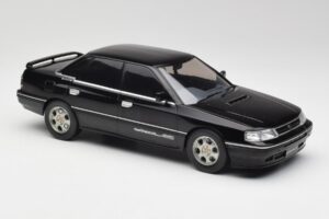 Subaru Legacy RS Schwarz IXO 1:18 18CMC131A Metall — Bild 4 von 6