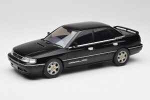 Subaru Legacy RS Schwarz IXO 1:18 18CMC131A Metall