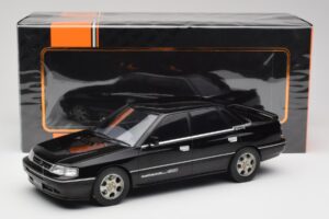 Subaru Legacy RS Schwarz IXO 1:18 18CMC131A Metall — Bild 6 von 6