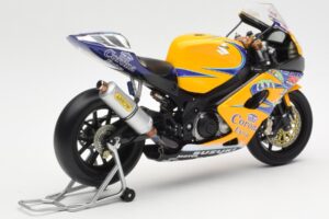 Suzuki GSX-R 1000 Team Alstare Corona Extra T. Corser WSB 2005 Minichamps 1:12 122052211 Metall — Bild 3 von 6
