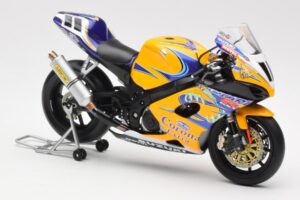 Suzuki GSX-R 1000 Team Alstare Corona Extra T. Corser WSB 2005 Minichamps 1:12 122052211 Metall — Bild 4 von 6