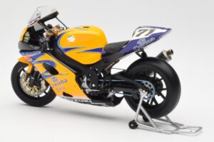 Suzuki GSX-R 1000 Team Alstare Corona Extra Y. Kagayama WSB 2005 Minichamps 1:12 122052271 Metall — Bild 5 von 6