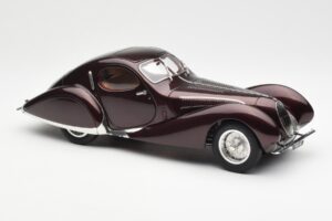 Talbot-Lago T150 C-SS Figoni & Falaschi Teardrop Dunkel Bordeaux Metallic CMC 1:18 M-179 Metall — Bild 6 von 6