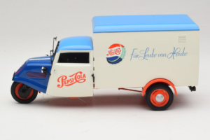 Tempo Dreirad Kastenwagen Pepsi Minichamps 1:18 150099024 Metall — Bild 4 von 8