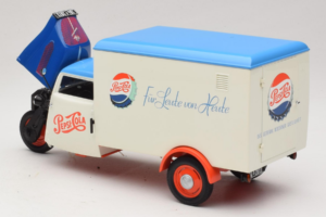 Tempo Dreirad Kastenwagen Pepsi Minichamps 1:18 150099024 Metall — Bild 5 von 8