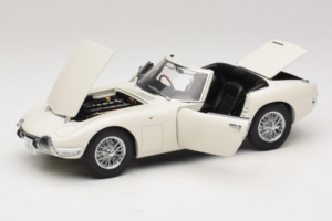 Toyota 2000 GT Cabriolet Weiß James Bond Collection AUTOart 1:18 78731 Metall — Bild 2 von 8