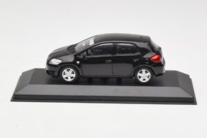 Toyota Auris E150 Schwarz Minichamps 1:43 TOYOTA004 Metall