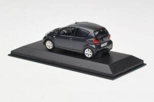 Toyota Aygo AB10 Grey Metallic Minichamps 1:43 AYGO001 Metall — Bild 3 von 4