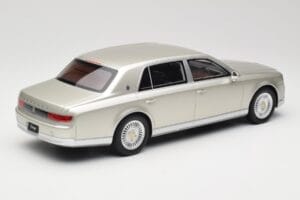 Toyota Century Silver Metallic Kyosho 1:18 KSR18036S Metall — Bild 2 von 6