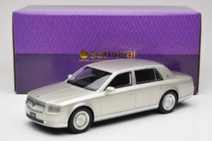 Toyota Century Silver Metallic Kyosho 1:18 KSR18036S Metall — Bild 6 von 6