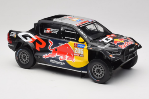 Toyota GR DKR Hilux Evo #206 L. Moraes / A. Monleon Rally Dakar 2024 IXO 1:18 18RMC238A Metall — Bild 4 von 6