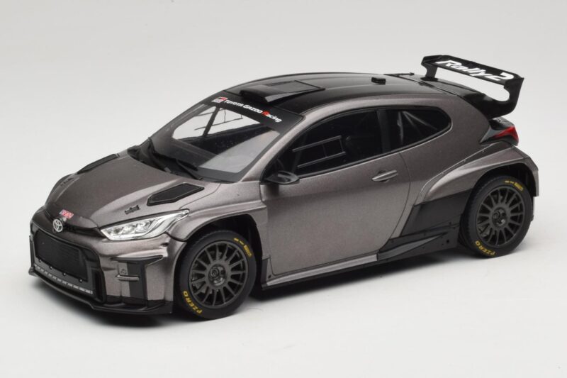 Toyota GR Yaris Rally2 Grau IXO 1:18 18CMC210 Metall