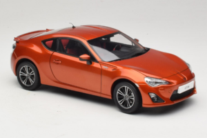 Toyota GT86 Rot Century Dragon 1:18 CD01 Metall — Bild 6 von 8