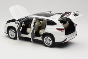 Toyota Highlander XU70 Weiß OEM 1:18 26071-2011 Metall — Bild 5 von 8