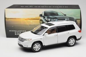Toyota Highlander XU40 Weiß Paudi Model 1:18 2043612-W1 Metall — Bild 8 von 8