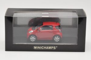 Toyota iQ Rot Minichamps 1:43 400166800 Metall — Bild 4 von 4