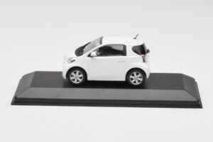 Toyota iQ Weiß Minichamps 1:43 TOYOTA009 Metall