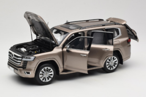 Toyota Land Cruiser LC300 ZX Gold LCD 1:18 LCD18013-ZX-GO Metall — Bild 2 von 8