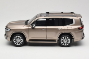 Toyota Land Cruiser LC300 ZX Gold LCD 1:18 LCD18013-ZX-GO Metall — Bild 4 von 8