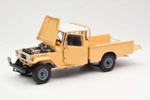 Toyota Land Cruiser Pickup Beige Kyosho 1:18 08958BE Metall — Bild 2 von 8