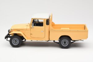 Toyota Land Cruiser Pickup Beige Kyosho 1:18 08958BE Metall — Bild 4 von 8