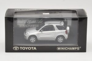 Toyota RAV4 XA20 Silber Helles Interieur Minichamps 1:43 31434205 Metall — Bild 4 von 4