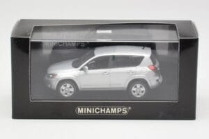 Toyota RAV4 XA30 Silber Minichamps 1:43 400166570 Metall — Bild 4 von 4