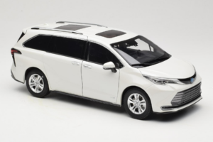 Toyota Sienna XL30 Weiss OEM 1:18 TOYOTA013 Metall — Bild 6 von 8