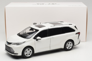 Toyota Sienna XL30 Weiss OEM 1:18 TOYOTA013 Metall — Bild 8 von 8