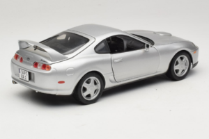 Toyota Supra A80 Silber Kyosho 1:18 8847 Metall — Bild 3 von 8