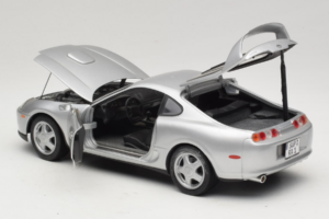 Toyota Supra A80 Silber Kyosho 1:18 8847 Metall — Bild 5 von 8