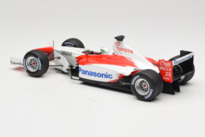 Toyota TF102 #25 A. McNish Panasonic Toyota Racing Showcar 2002 Minichamps 1:18 103020075 Metall — Bild 5 von 6