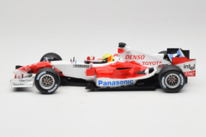 Toyota TF105 #17 R. Schumacher Panasonic Toyota Racing 2005 Minichamps 1:18 100050017 Metall — Bild 3 von 7