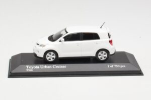 Toyota Urban Cruiser Weiß Minichamps 1:43 400166960 Metall