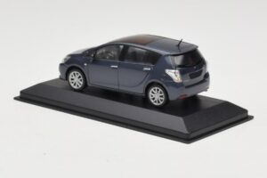 Toyota Verso Grey Metallic Minichamps 1:43 TOYOTA011 Metall — Bild 3 von 4