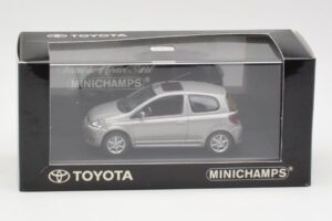 Toyota Yaris XP10 TS Grau Minichamps 1:43 TOYOTA007 Metall — Bild 2 von 3