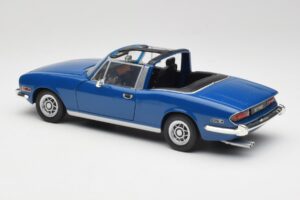 Triumph Stag Mk1 Sapphire Blue Revell 1:18 8815 Metall — Bild 7 von 8